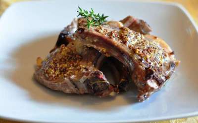 Lombatine d’agnello con senape rustica À l’Ancienne: una ricetta per il Magazine Frigo Tastemaker