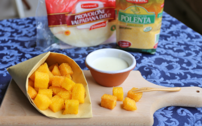 Cubetti di polenta fritta con crema di formaggi:  uno spuntino delizioso per la festa del papà