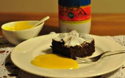 Torta di nocciole delle Langhe e cioccolato con zabajone al Vov