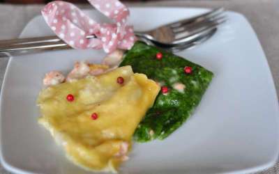 Crêpes con salmone e pepe rosa